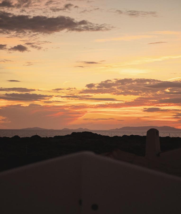 Rocce Rosse Sardinia Lejlighedshotel Isola Rossa Eksteriør billede